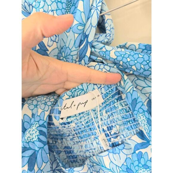 Petal & Pup LeLe Halter Romper Size XS Blue Floral Rayon Linen Blend NEW - Picture 6 of 8